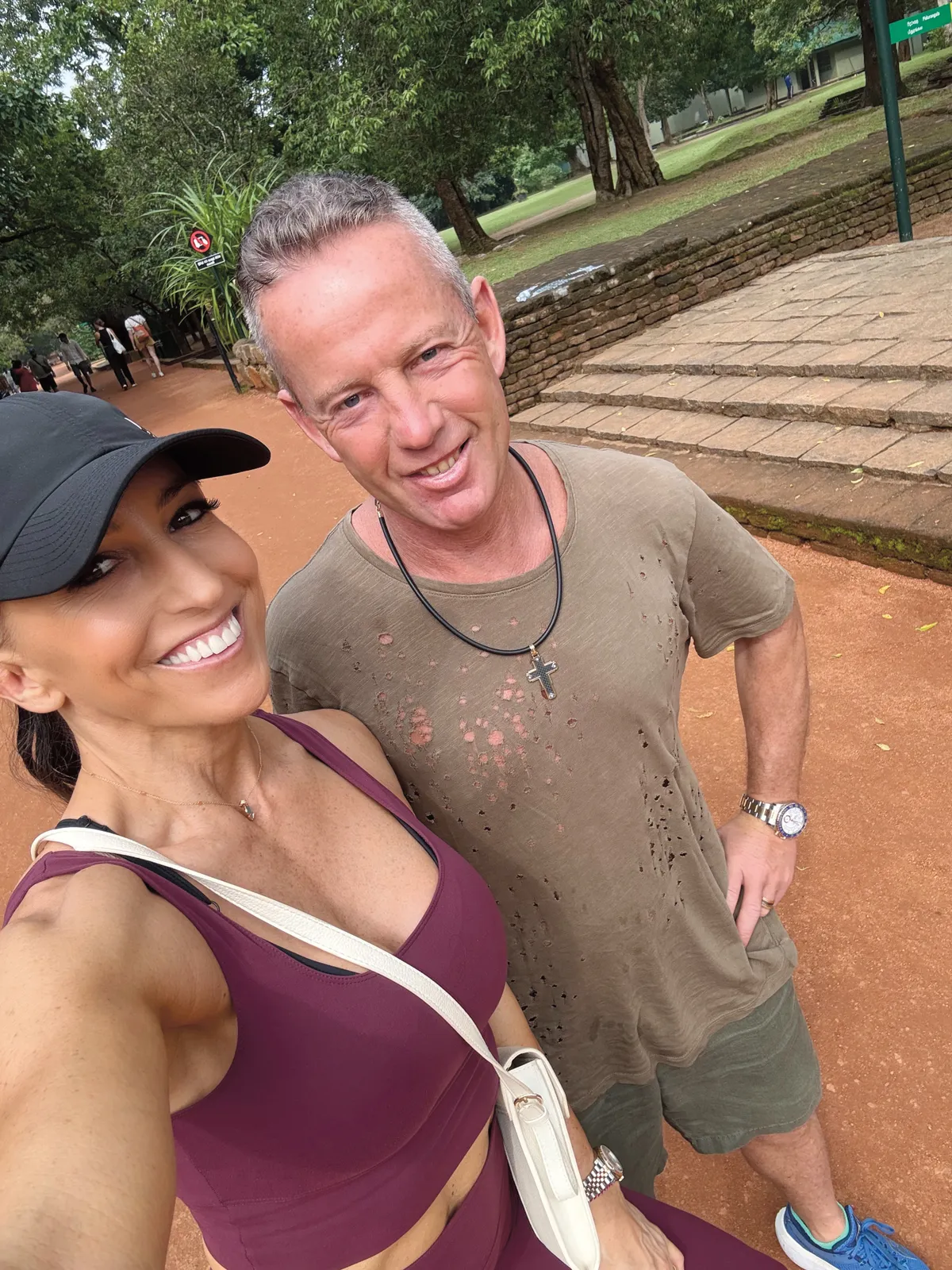 hot! magazin SEO hétfői feltöltések