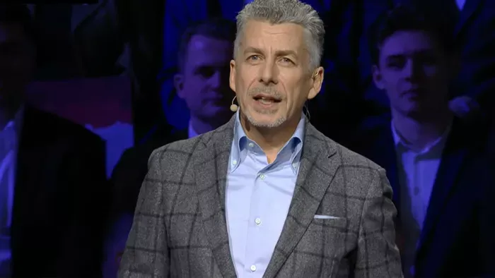 Keményen beleszállt Magyar Péterbe Rákay Philip