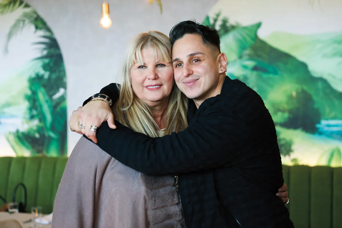 hot! magazin hétfői feltöltések: Hajdú Péter, Krausz Gábor, Aurelio, Csomor Csilla