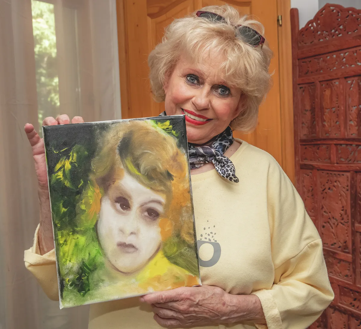 Esztergályos Cecília sztáradatlap