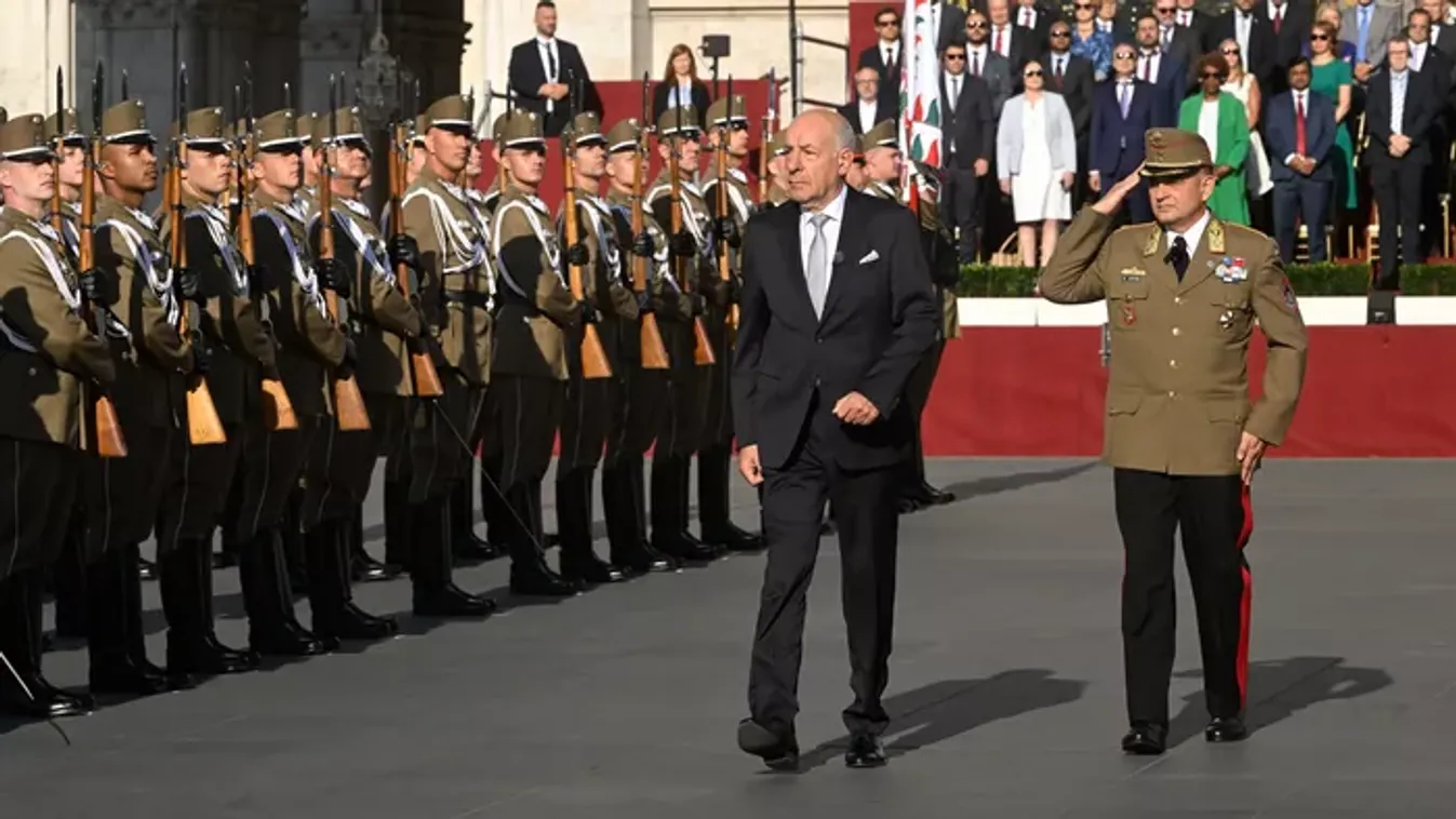 Rendkívüli bejelentést tett a köztársasági elnök