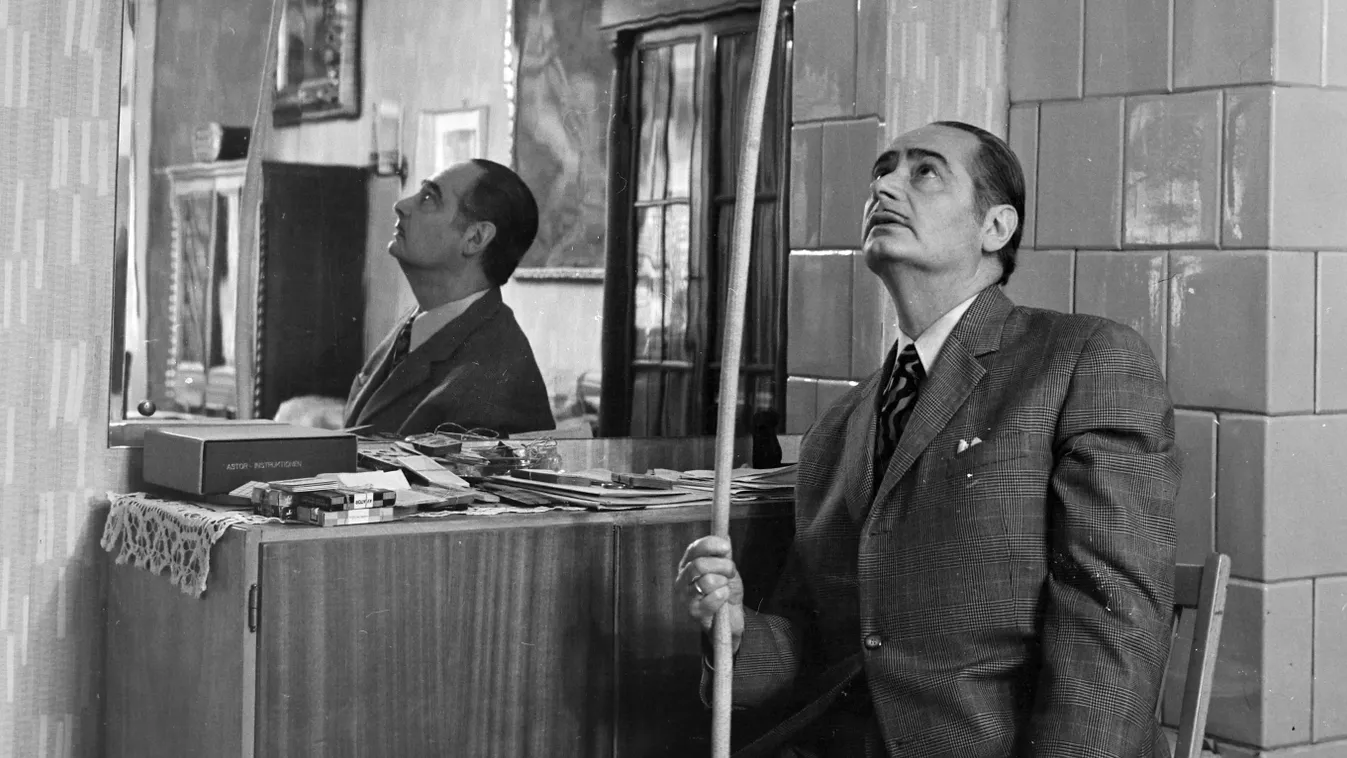 Gács Rezső, Rodolfo a fürdőszobában