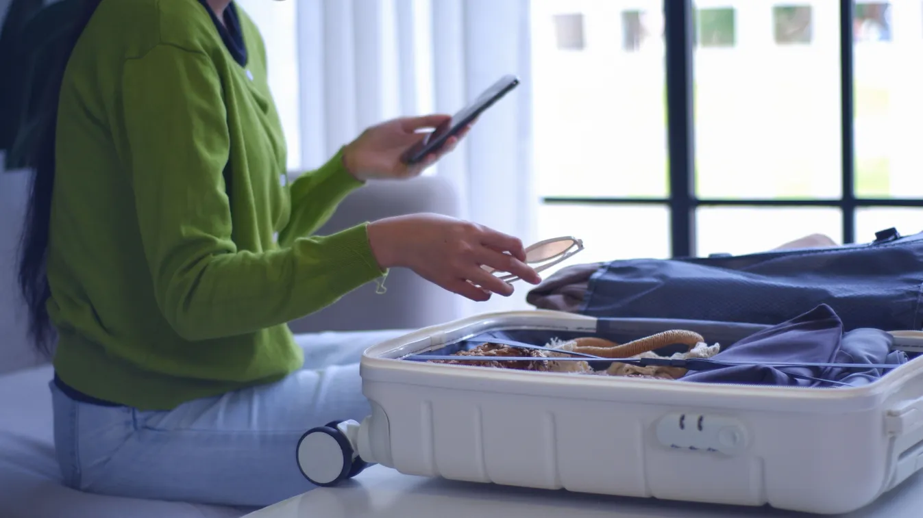 6 egyszerű trükk, amivel elég lesz egy kézipoggyász a repülőn