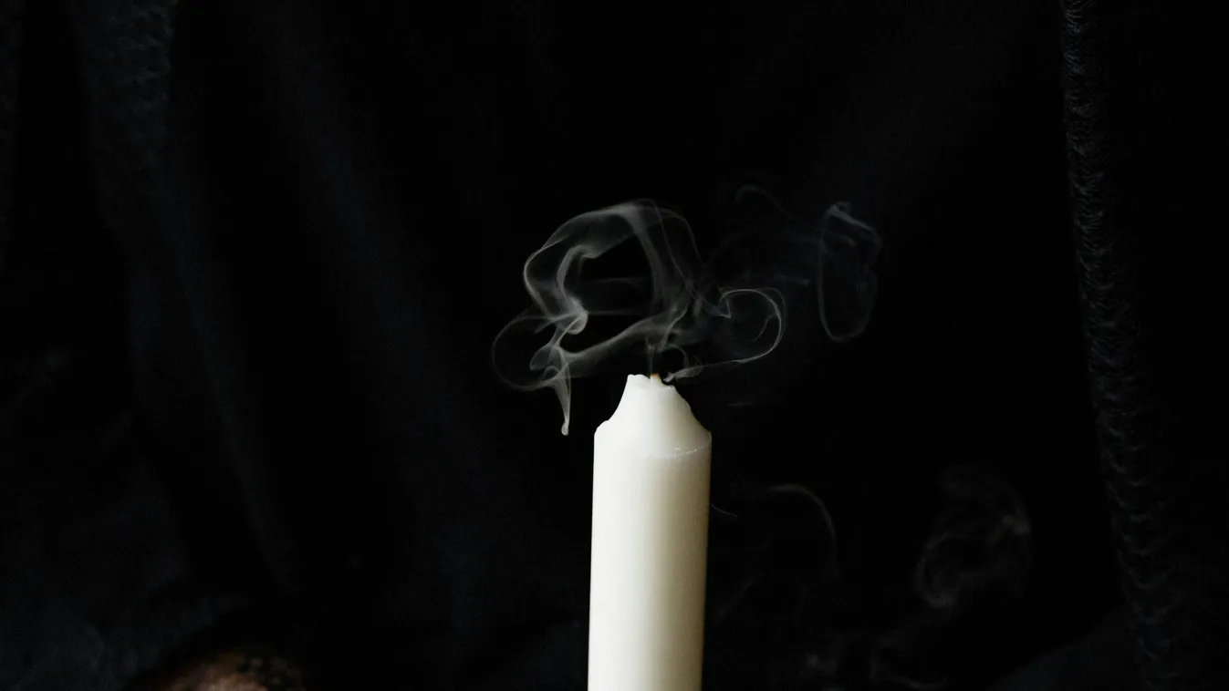 Gyászba borult az ország: most jelentette be a színház a tragikus hírt, újabb magyar legenda távozott