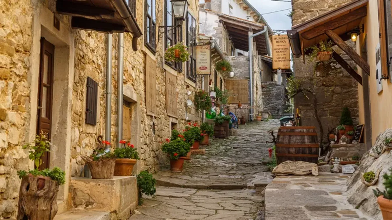 A világ legkisebb városa akkora, mint egy futballpálya – Középkori település a szomszédunkban