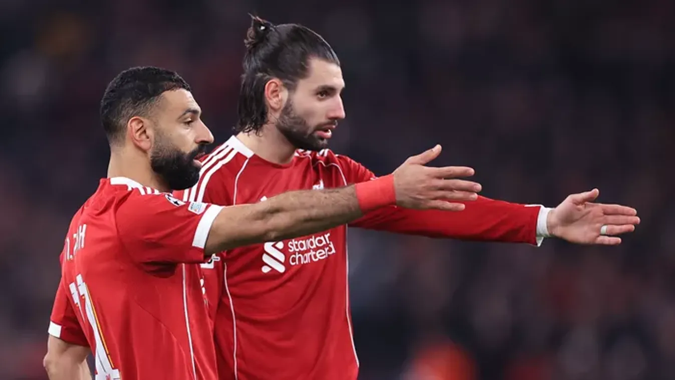 Szoboszlai Dominik már Mohamed Szalah-t is szorongatja