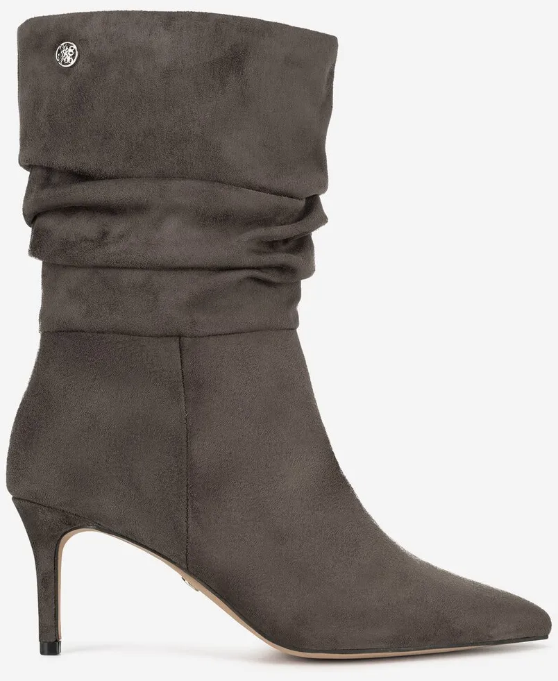 Karcsúsító tippek: buggyos csizma.