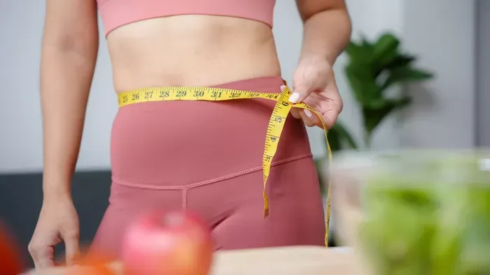 75 Medium: Segíthet-e a TikTok legújabb trendje a fogyásban?