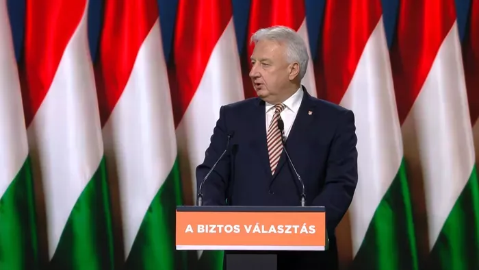 Semjén Zsolt: Aki háborút produkál, az háborúban pusztul el