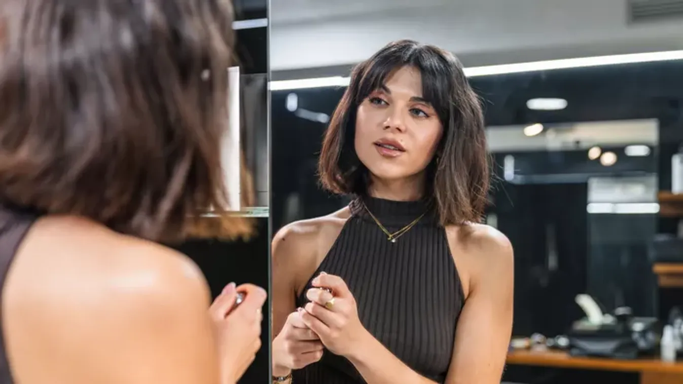 Be mered vállalni? 2026-os frizurák, amik 50 felett állnak a legjobban