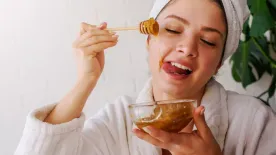 Ne csak a teádba tedd a mézet, a bőröddel is csodákat tesz