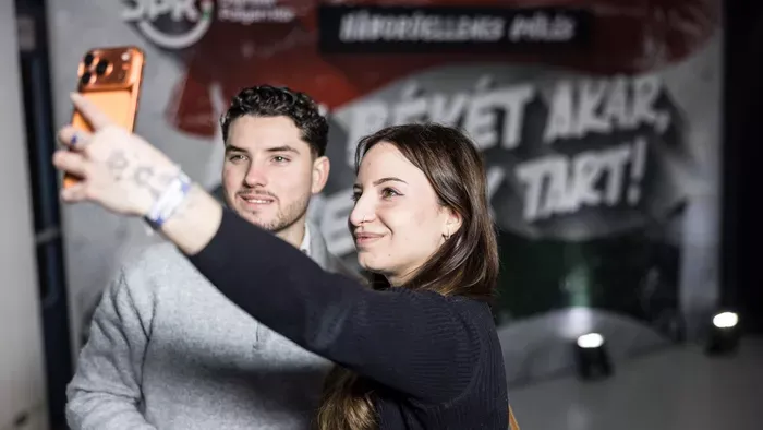 Nemet mondanak a háborúra és a baloldalra a magyar fiatalok