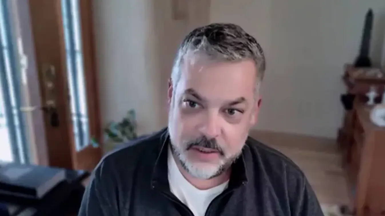 Drámai vallomás: “20 évre átadtam a tudatom a földönkívülieknek”