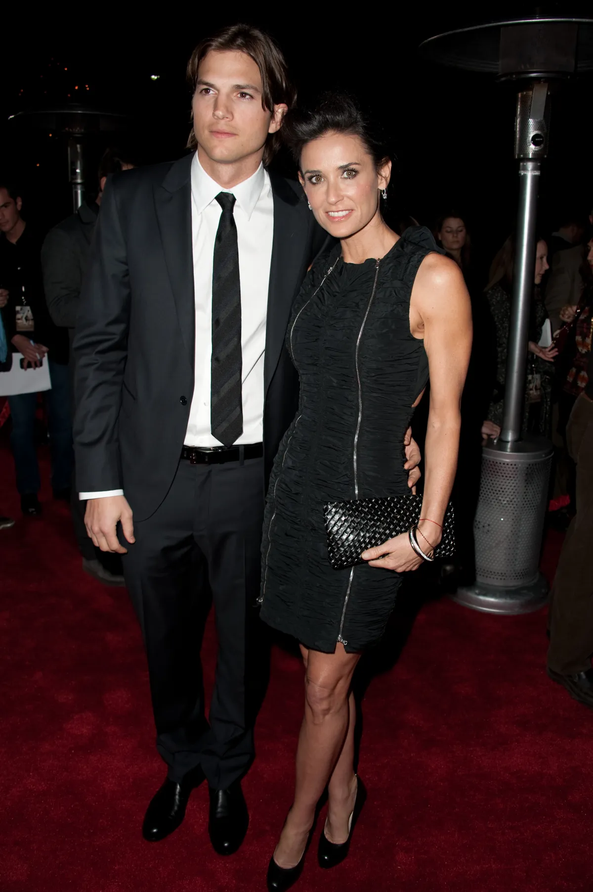 Demi Moore és Ashton Kutcher 8 év együttlét után döntöttek úgy, hogy külön utakon folytatják