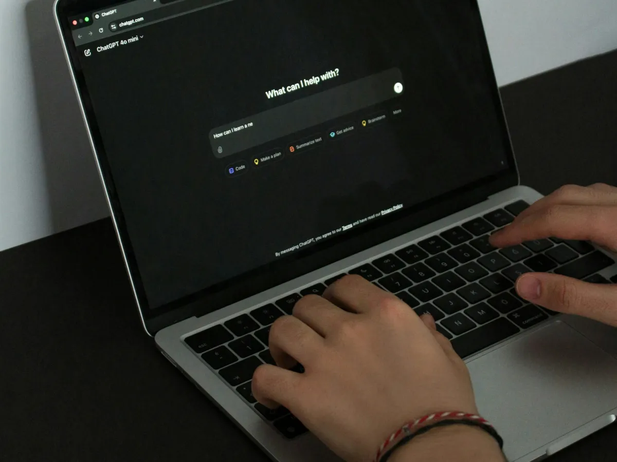 A ChatGPT-vel válaszolt a randipartnerének egy férfi