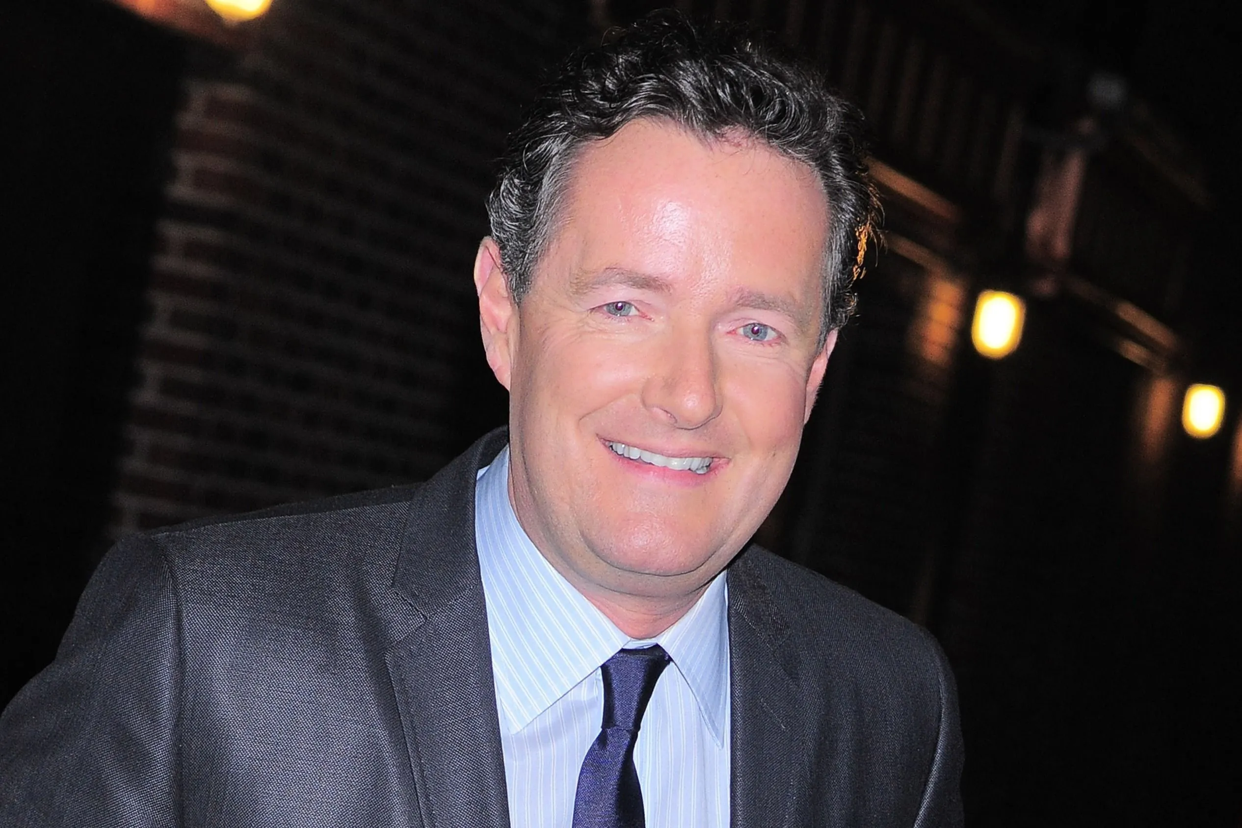 Súlyos csípősérülést szenvedett Piers Morgan