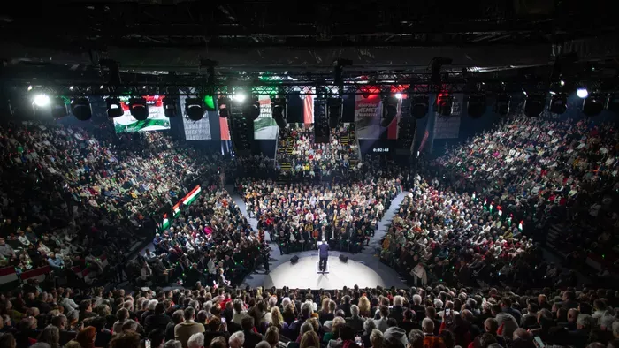 Hidegrázós pillanatok: íme a legjobb képek a miskolci Háborúellenes gyűlésről