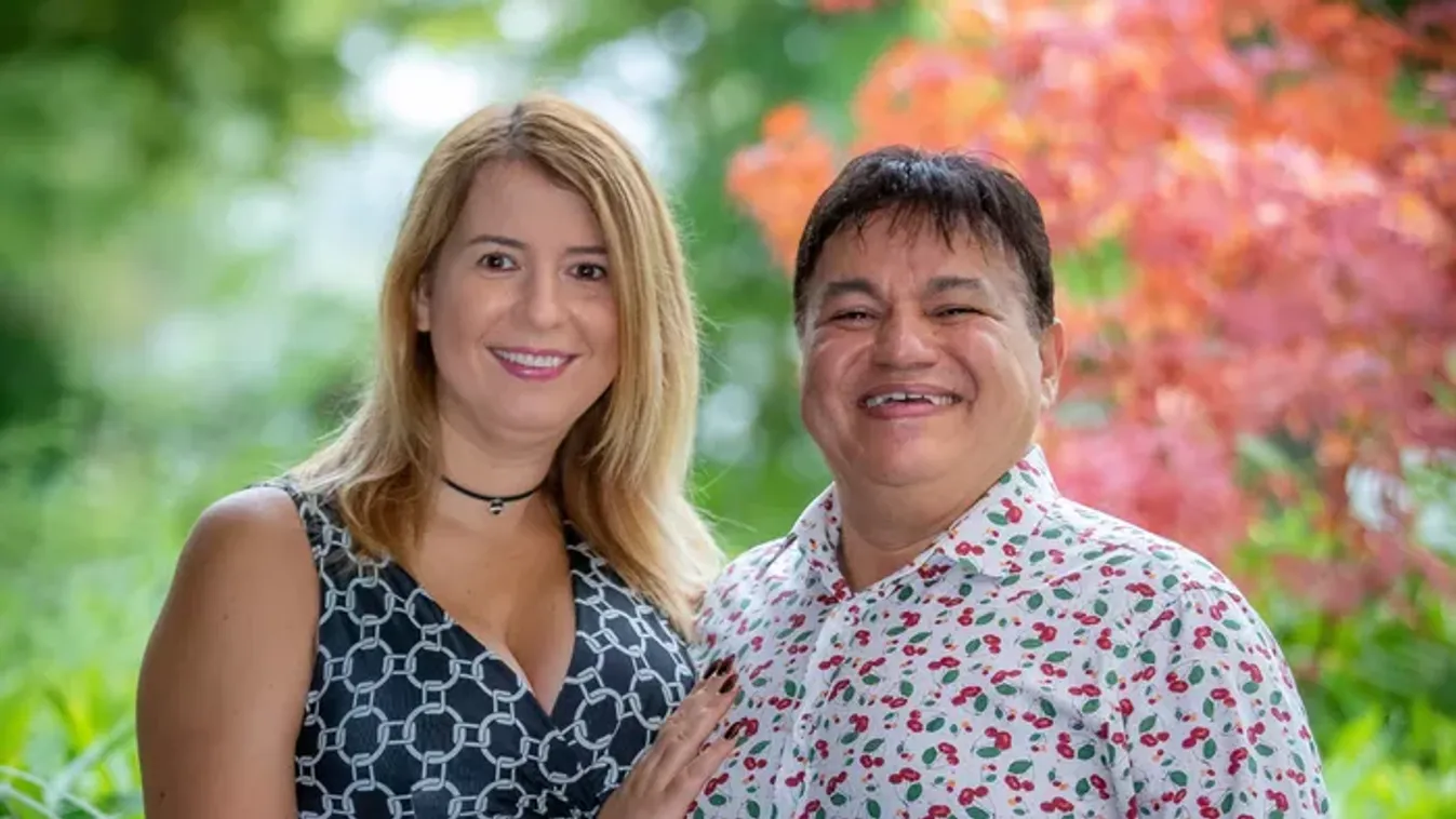 Luxusnyaralásra viszi a feleségét Csocsesz: ezért vártak kínzóan sokáig a nászúttal