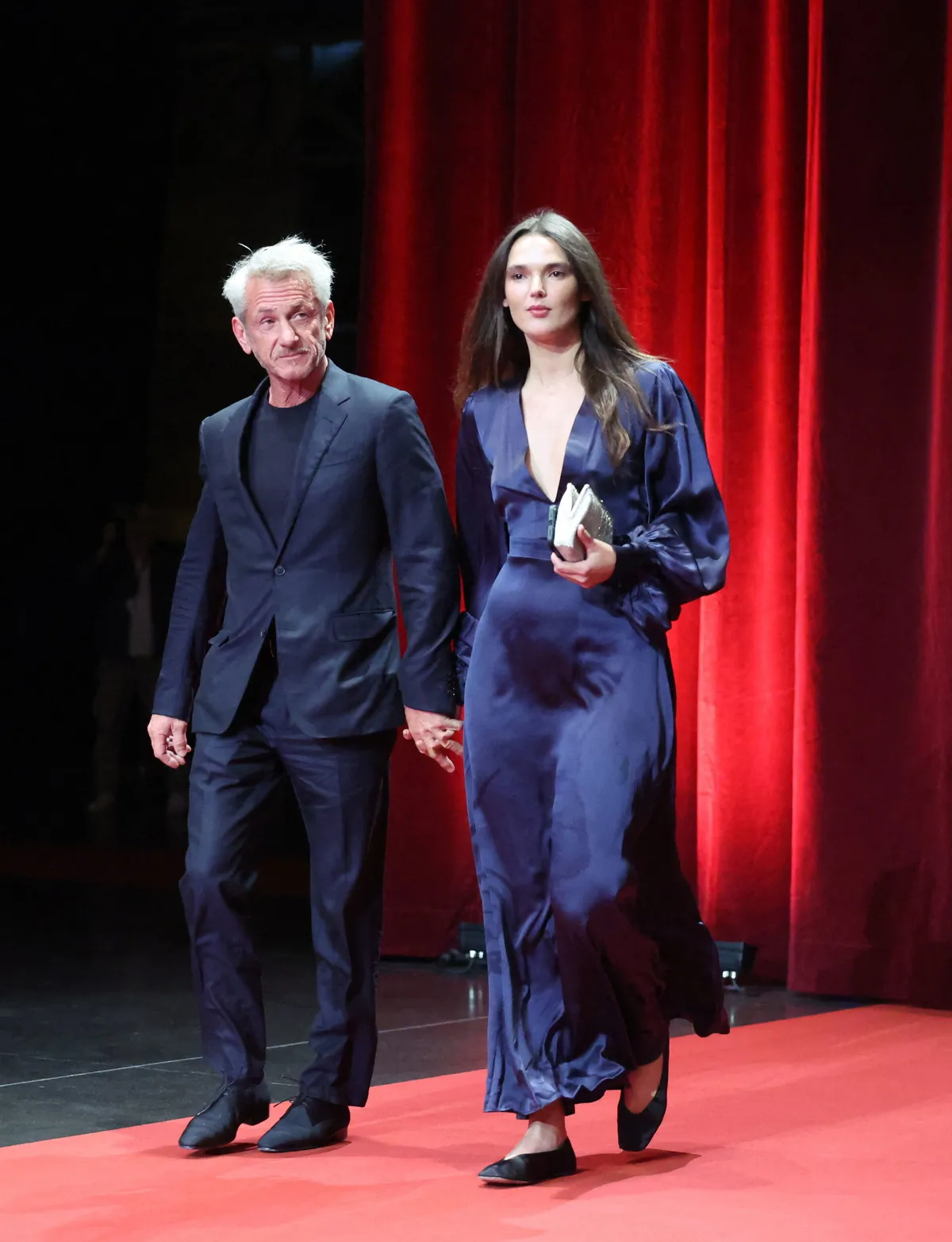 Sean Penn és Valeria Nickov között több, mint 35 év a korkülönbség a színész javára