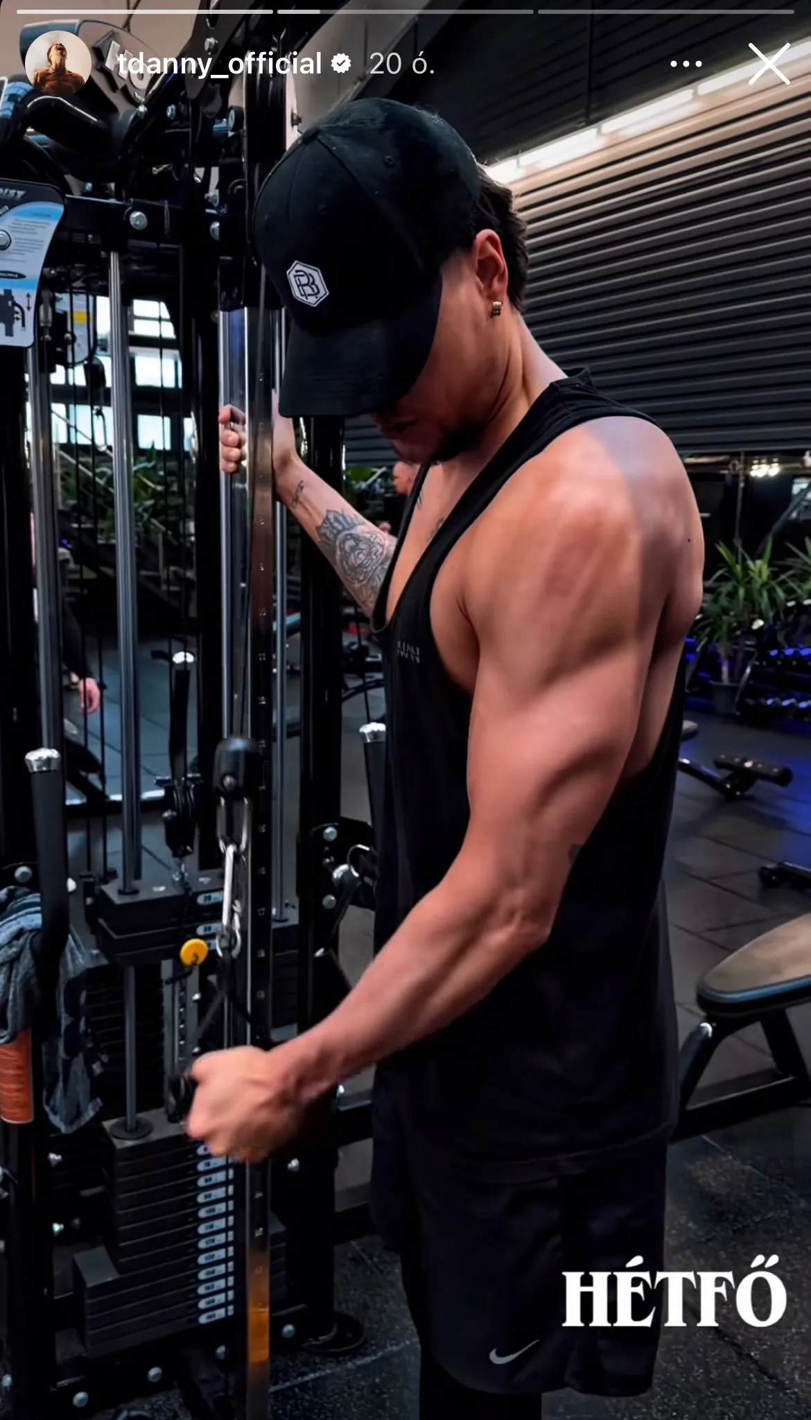 T. Danny az edzőteremben
