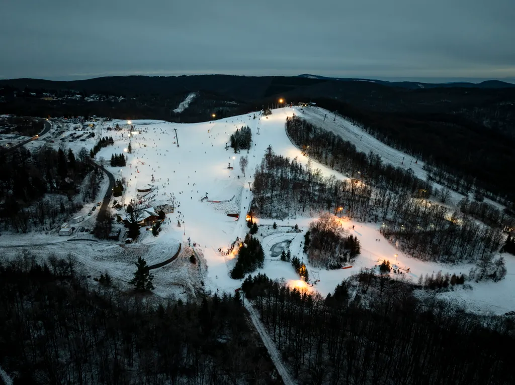 Mátraszentistvánon ilyenkor pezseg igazán az élet, a téli sportok szeremesei most igazán elemükben lehetnek. 