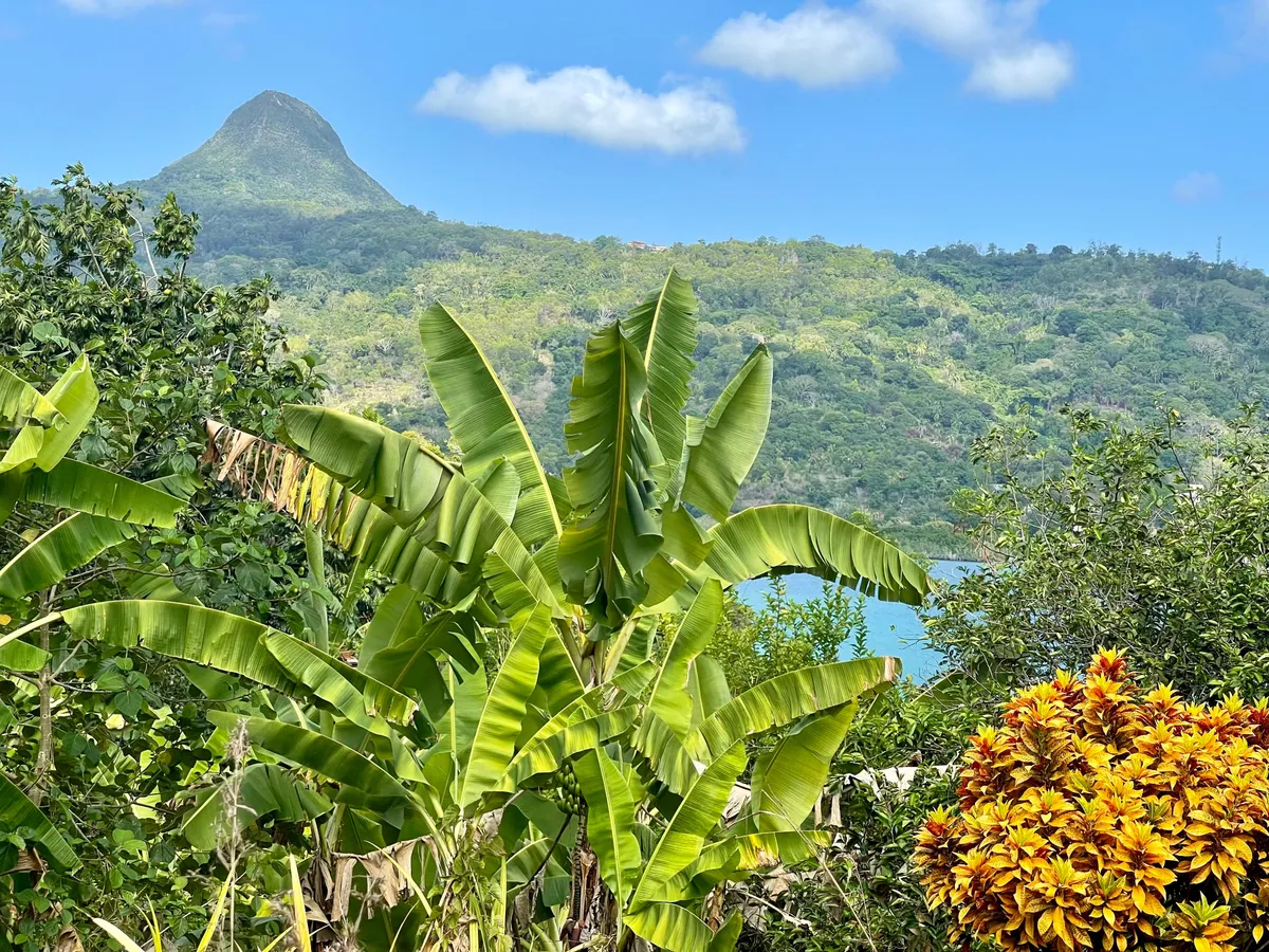 Mont Choungui vulkán, a kis Cukorsüveg-hegy Chirongui közelében