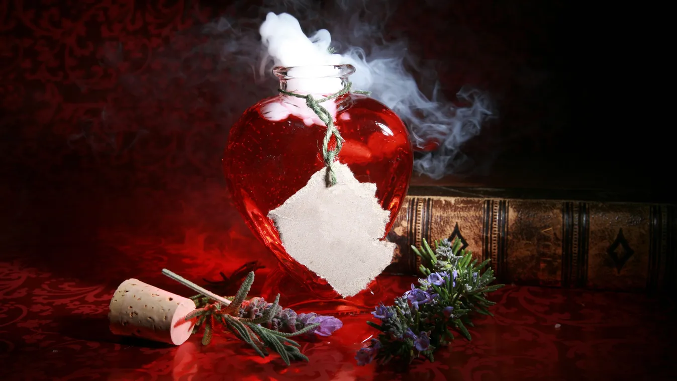 Valentin-napi szerelmi mágia, füstölő szív.