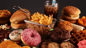 Szeretnéd csökkenteni a rák kockázatát? Akkor mindenképp kerüld el ezeket az ételeket!