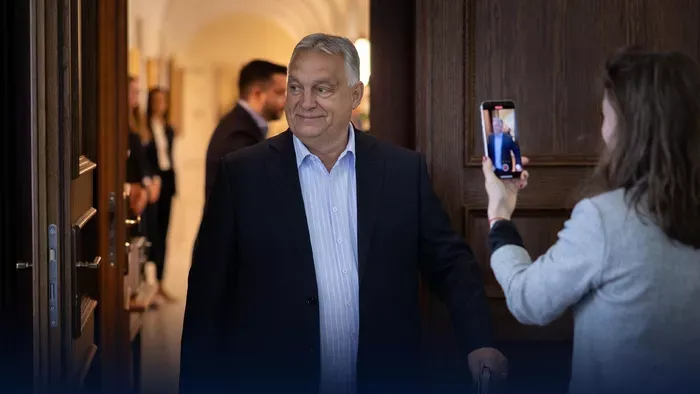 Orbán Viktor: Hóhelyzet. Irány a központ!