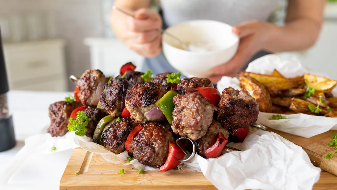 Mit főzzünk a hétvégén? 4 klasszikus sertéshúsos recept, amiből kétszer is szed a család