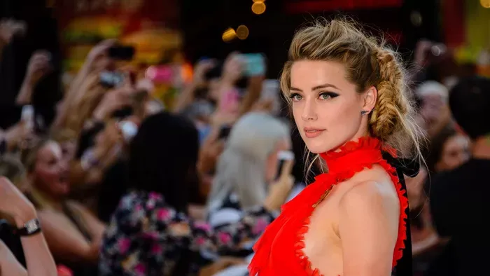 Amber Heard hosszas hallgatás után beszélt a Depp-ügyről