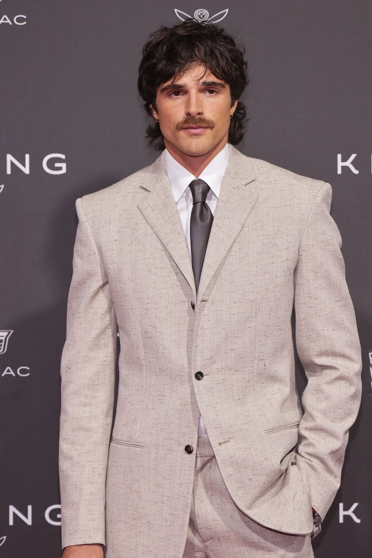 Jacob Elordi a Palm Springs Nemzetközi Filmfesztivál vörösszőnyegén.