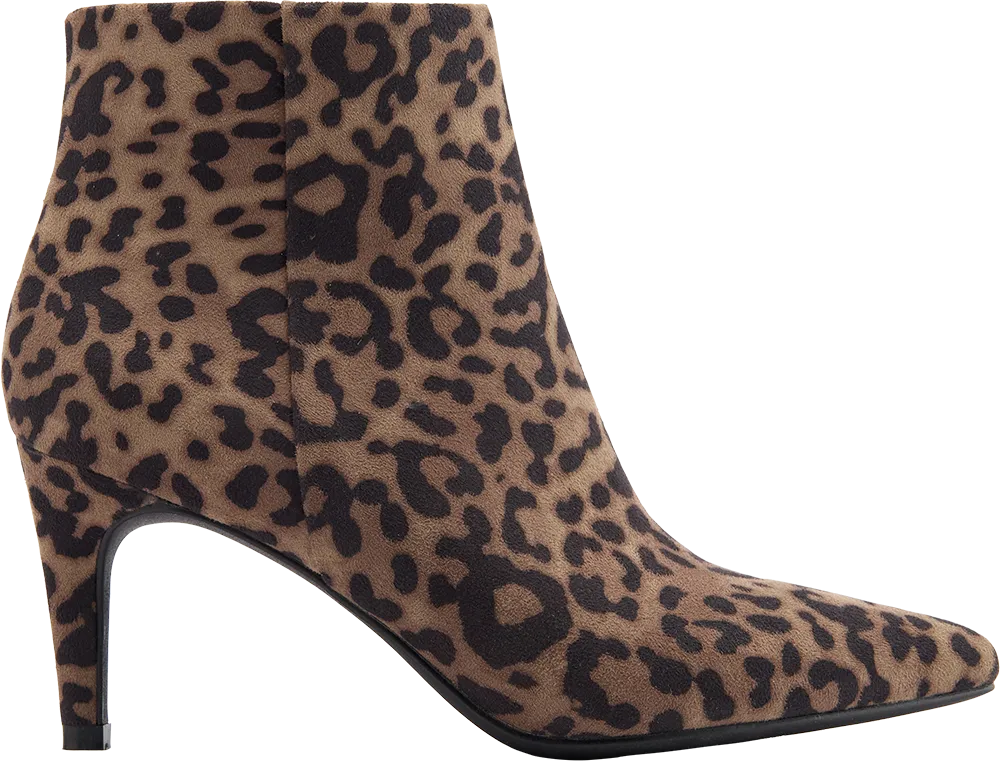 Karcsúsító tippek: bokacsizma.