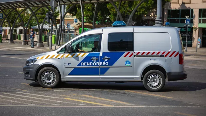 Az út közepén kellett újraéleszteni egy férfit Kőbányán