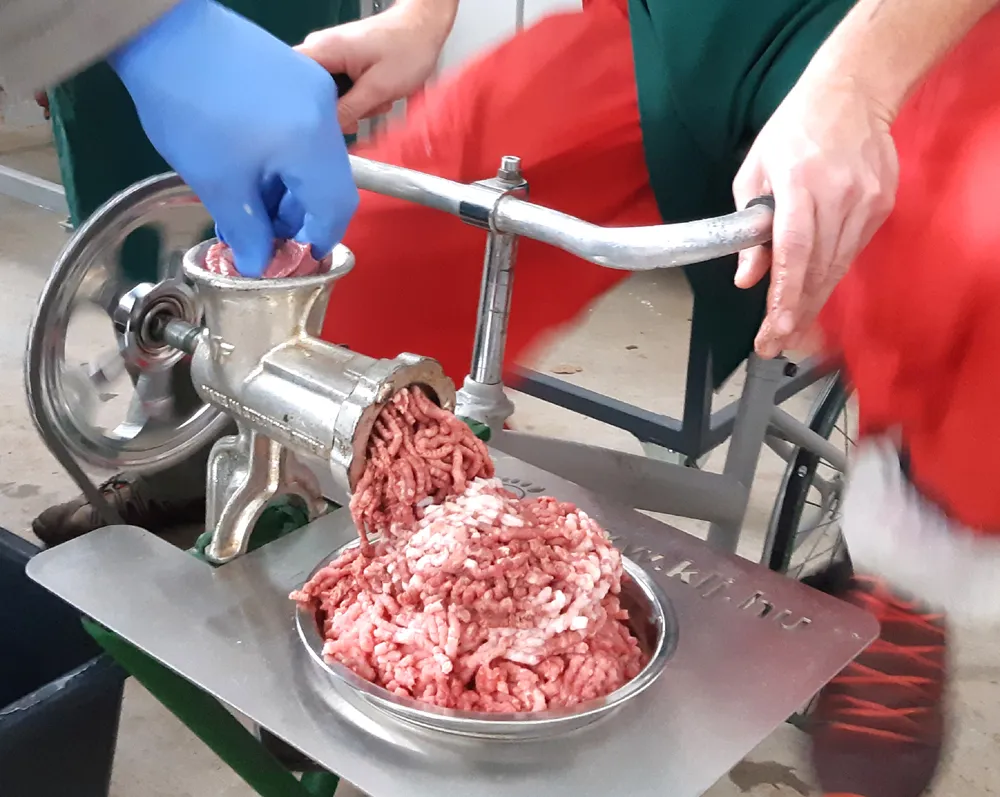 a kolbászkészítő szerkezet