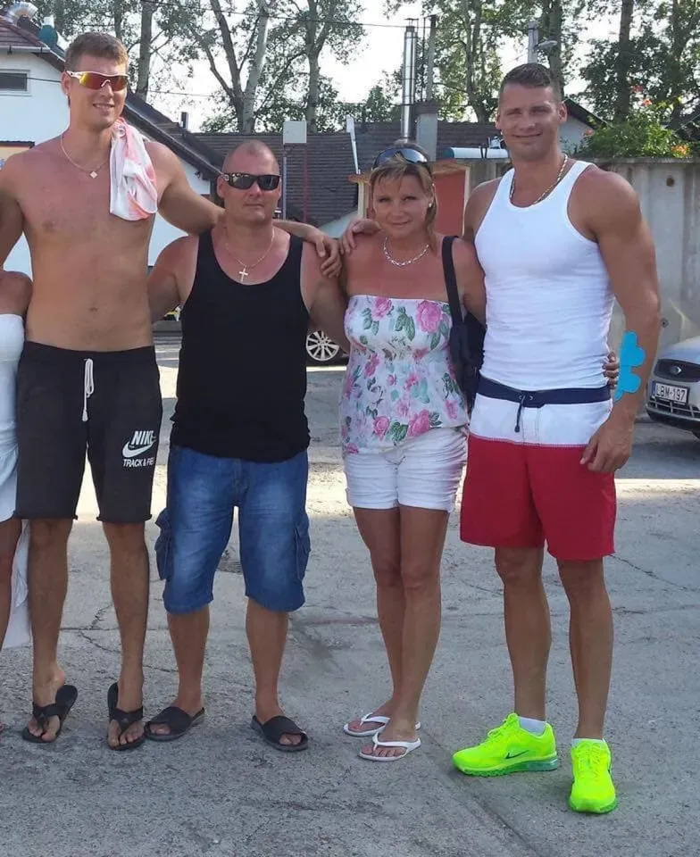 Dudás Miki és családja