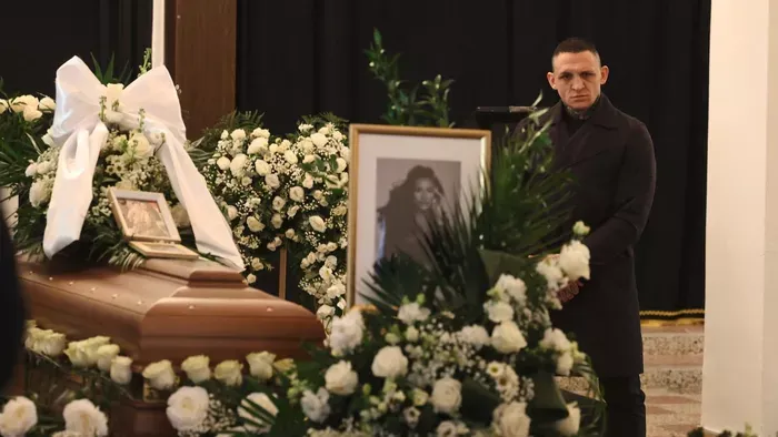 Megérkeztek az első fotók Jákli Mónika temetéséről