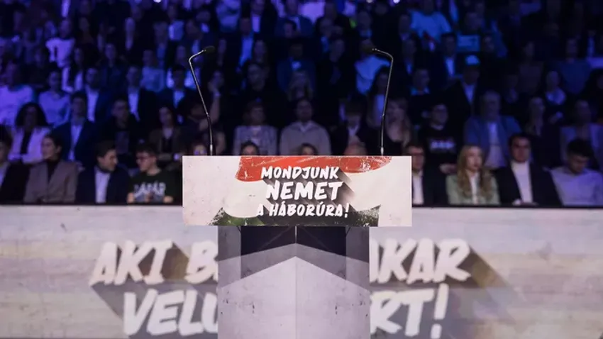 Itt követheted élőben a hatvani Háborúellenes Gyűlést