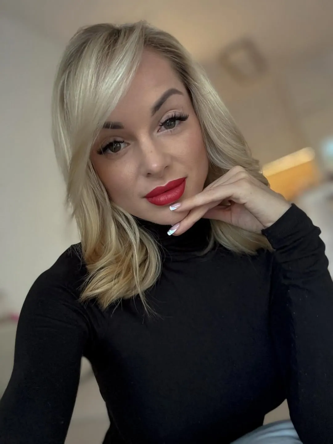 Turi Xénia egyedül neveli a kislányát.