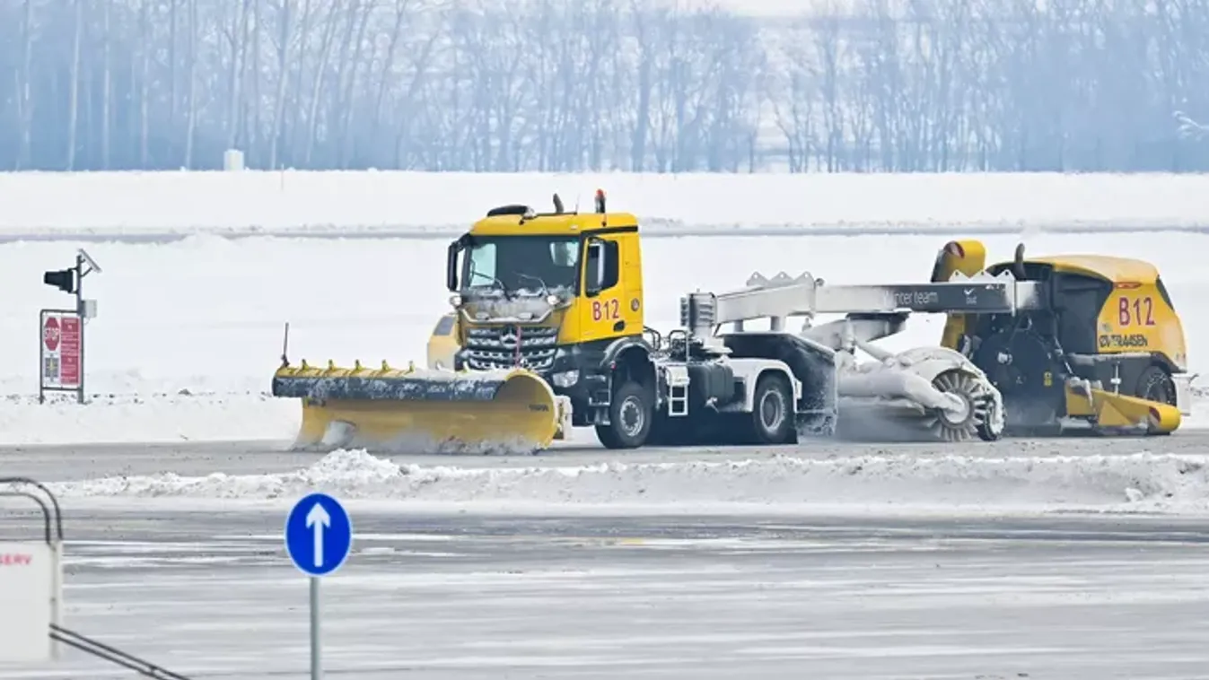 Ónos eső: tovább fokozódik a helyzet, a Wizz Air több járatát is érintette az ítéletidő