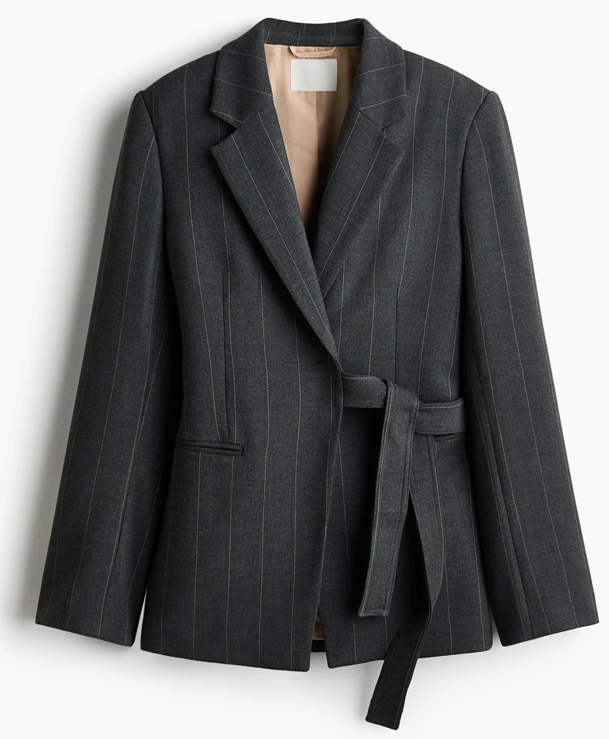 Karcsúsító tippek: átlapolós blézer.