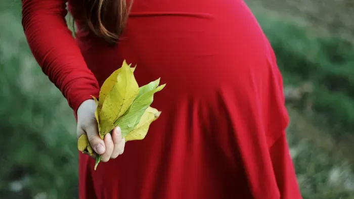 "Egy nálam sokkal fiatalabb lány az én gyerekemmel terhes"