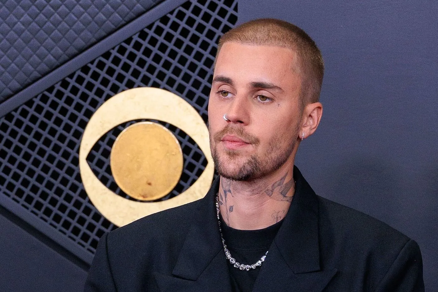 Grammy 2026 botrányos fellépője, a boxeralsós Justin Bieber
