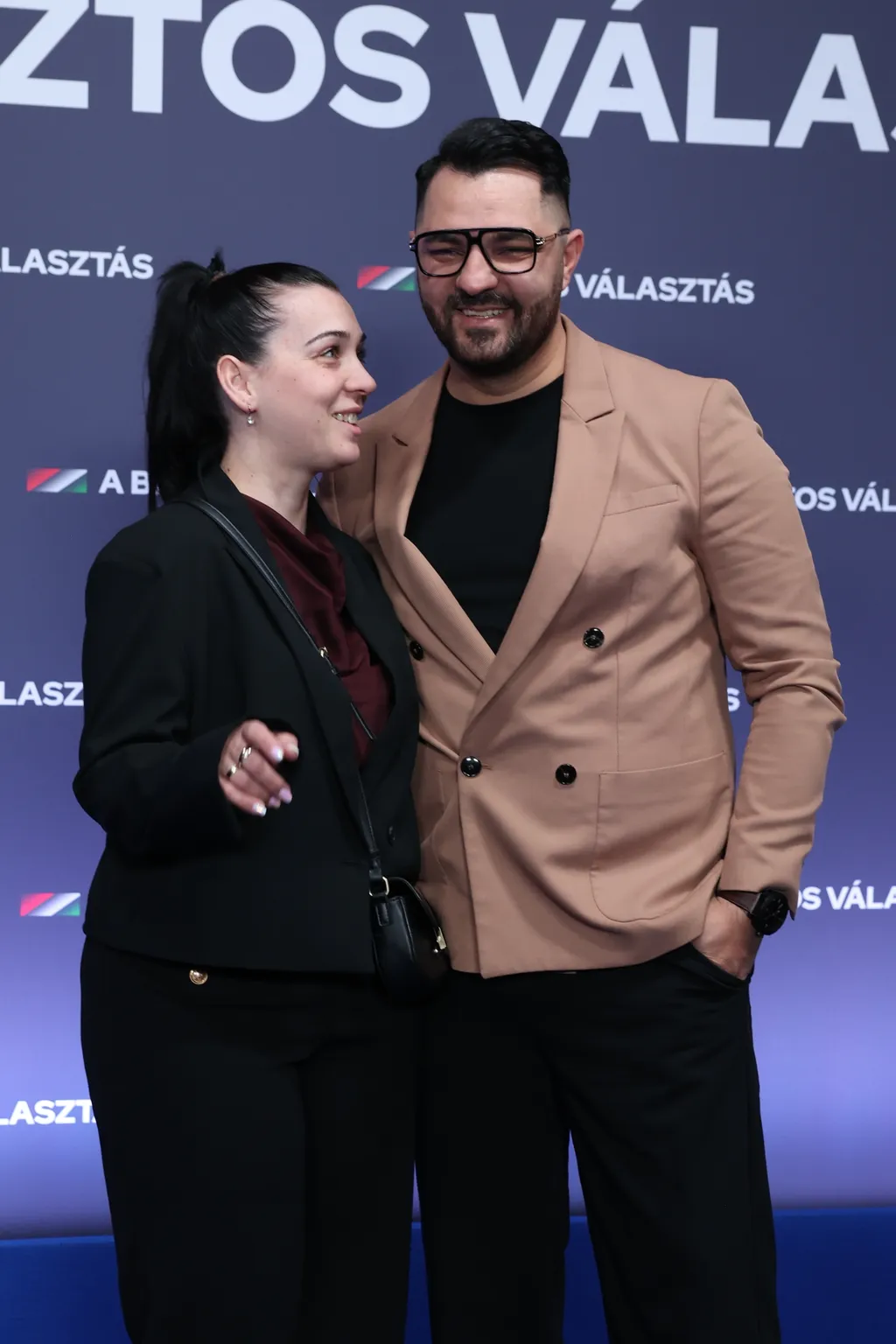 Oláh Gergő és felesége a béke és a biztonság oldalán 