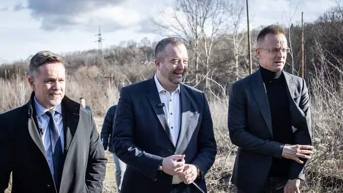 45 perc: ennyi kellett a Fidesz diósgyőri jelöltjének az ajánlásokhoz + videó