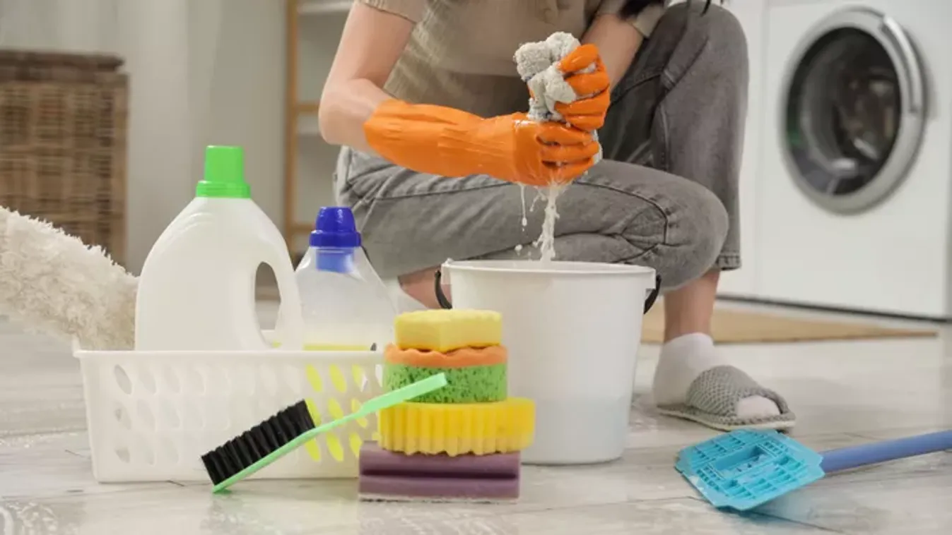 Te is elköveted ezeket a padlótisztítási hibákat? Felmosási tippek, melyekkel megóvhatod a padlót
