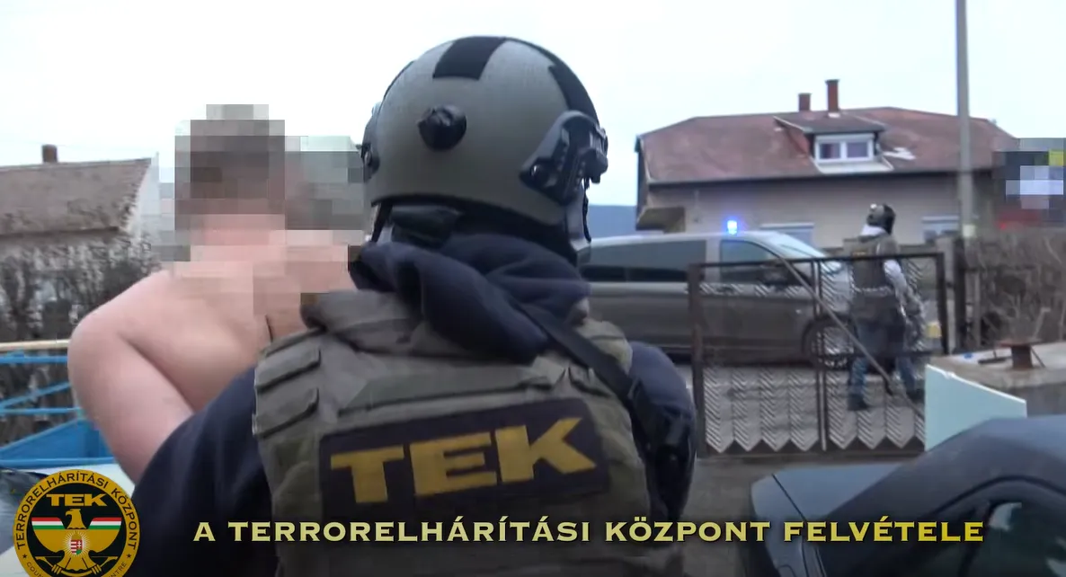 Túszdráma történt Pécsen. A TEK emberei mentek az emberrablókért