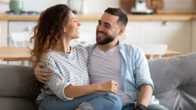 Mennyire figyel rád a párod? Kvízünkből kiderül