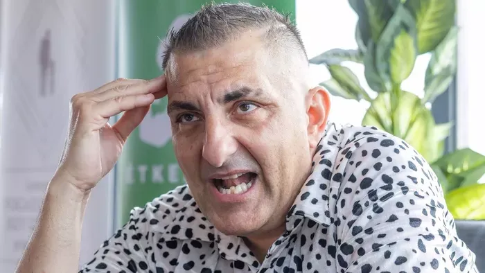 Balhé alakult ki Győzike és a Bódi testvérek között