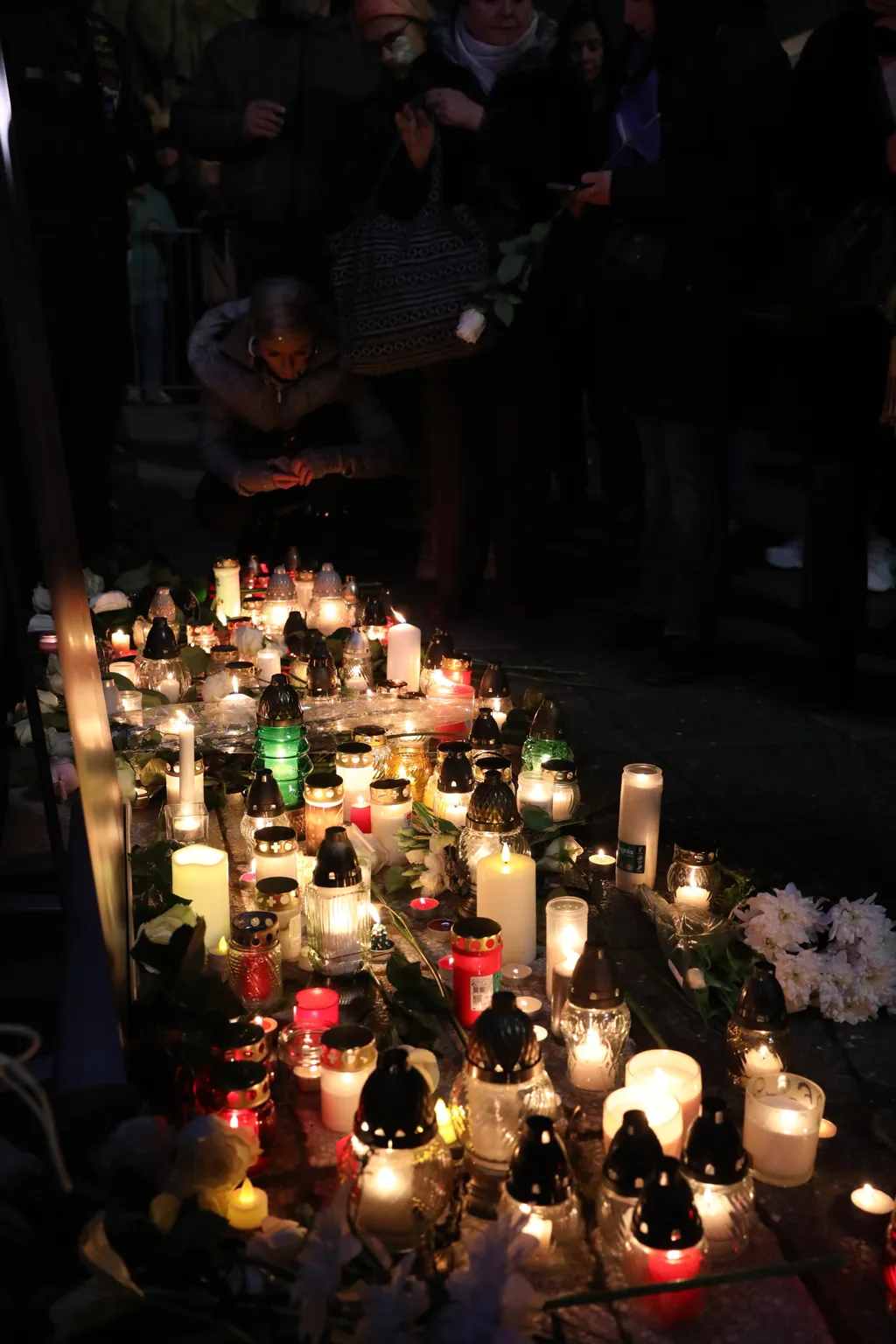 Gyertyagyújtás Fenyő Miklósért